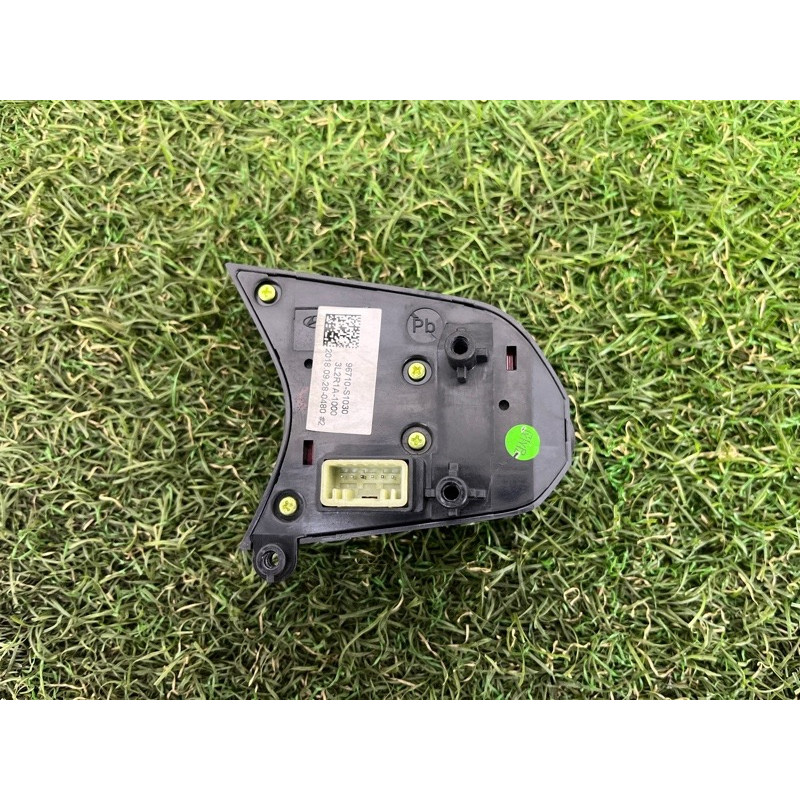 Кнопки руля (электрика / кнопки) Hyundai Santa Fe TM 2019 2.0 GDi Turbo 96710S1030VCS