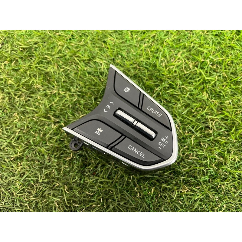 Кнопки руля (электрика / кнопки) Hyundai Santa Fe TM 2019 2.4GDI 96720S1130