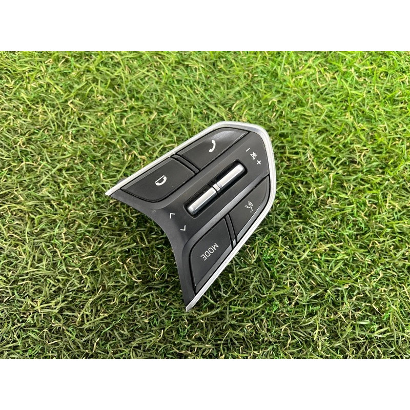 Кнопки руля (электрика / кнопки) Hyundai Santa Fe TM 2019 2.4GDI 96710S1030VCS