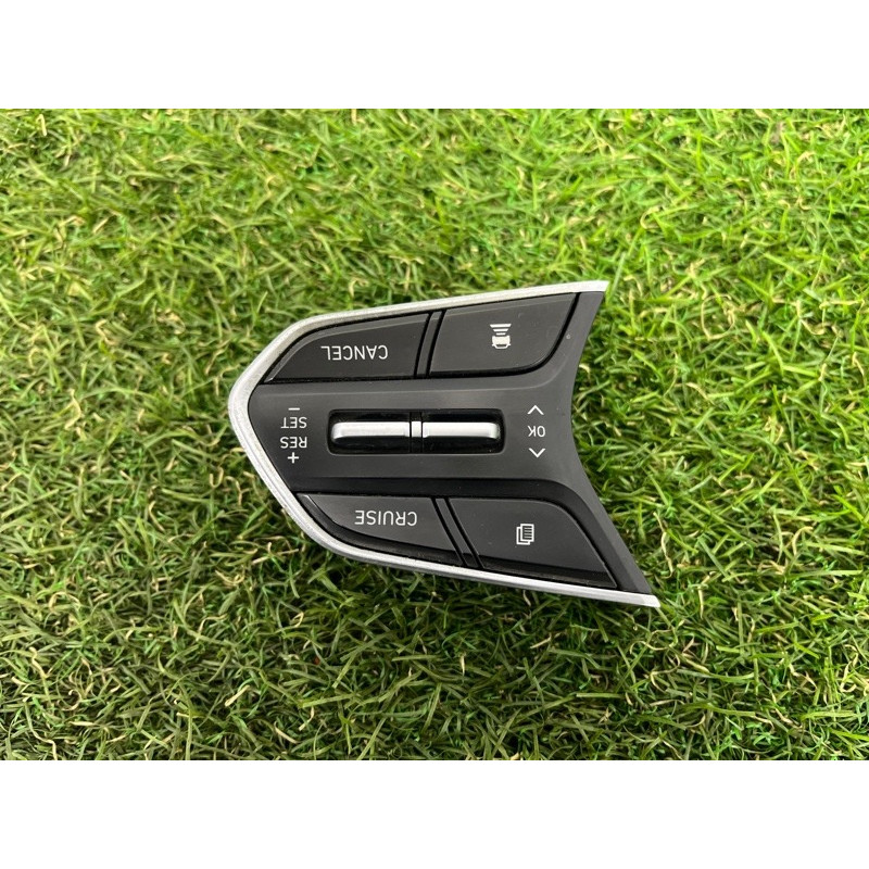 Кнопки руля (электрика / кнопки) Hyundai Santa Fe TM 2019 2.0 GDi Turbo 96720S1130