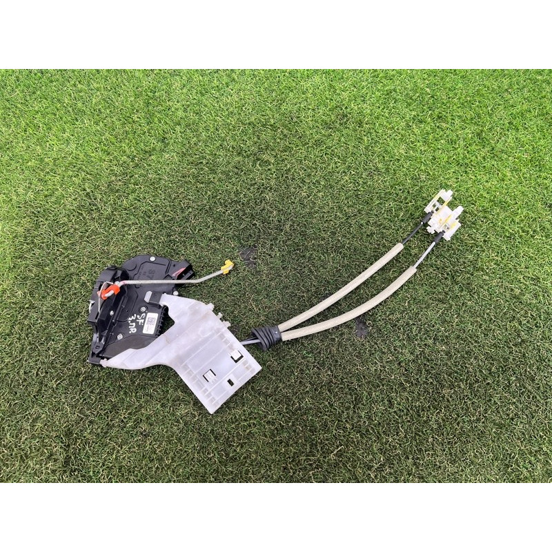 Замок двери (кузов и элементы) Hyundai Santa Fe TM 2019 2.4GDI 81420S1010