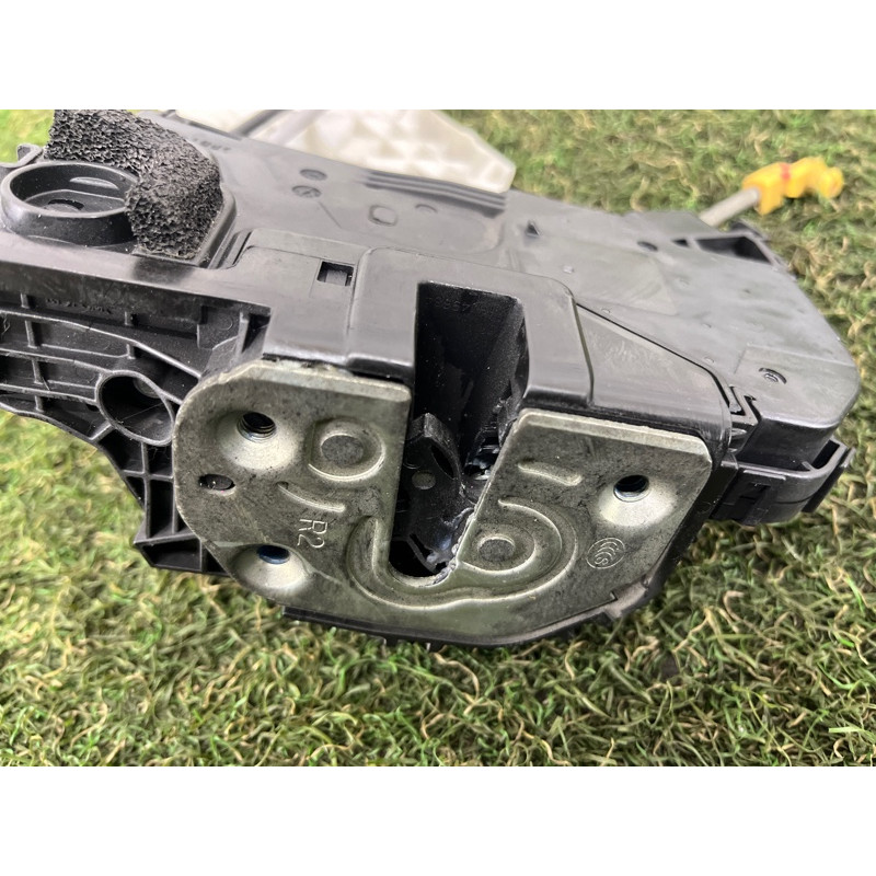 Замок двери (кузов и элементы) Hyundai Santa Fe TM 2019 2.4GDI 81420S1010