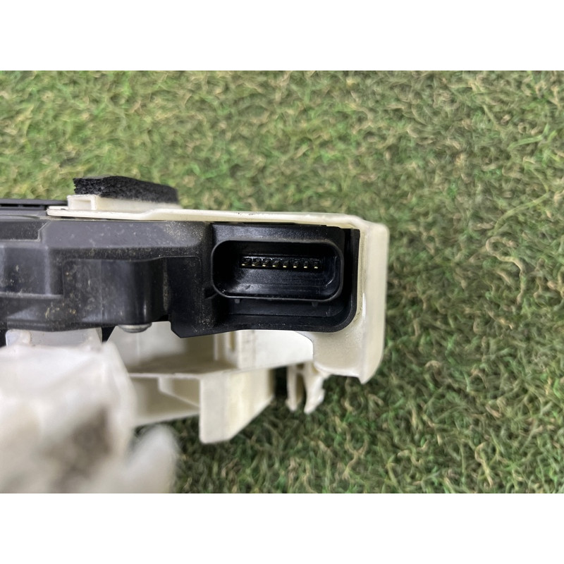 Замок двери (кузов и элементы) Hyundai Santa Fe TM 2019 2.4GDI 81410S1010