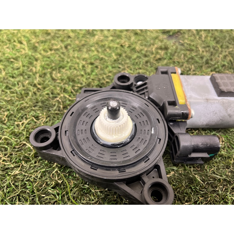 Мотор стеклоподъемника (электрика) Hyundai Santa Fe TM 2019 2.4GDI 83450S1000