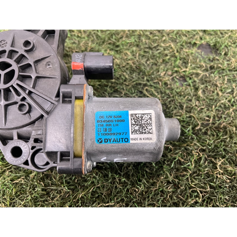 Мотор стеклоподъемника (электрика) Hyundai Santa Fe TM 2019 2.4GDI 83450S1000