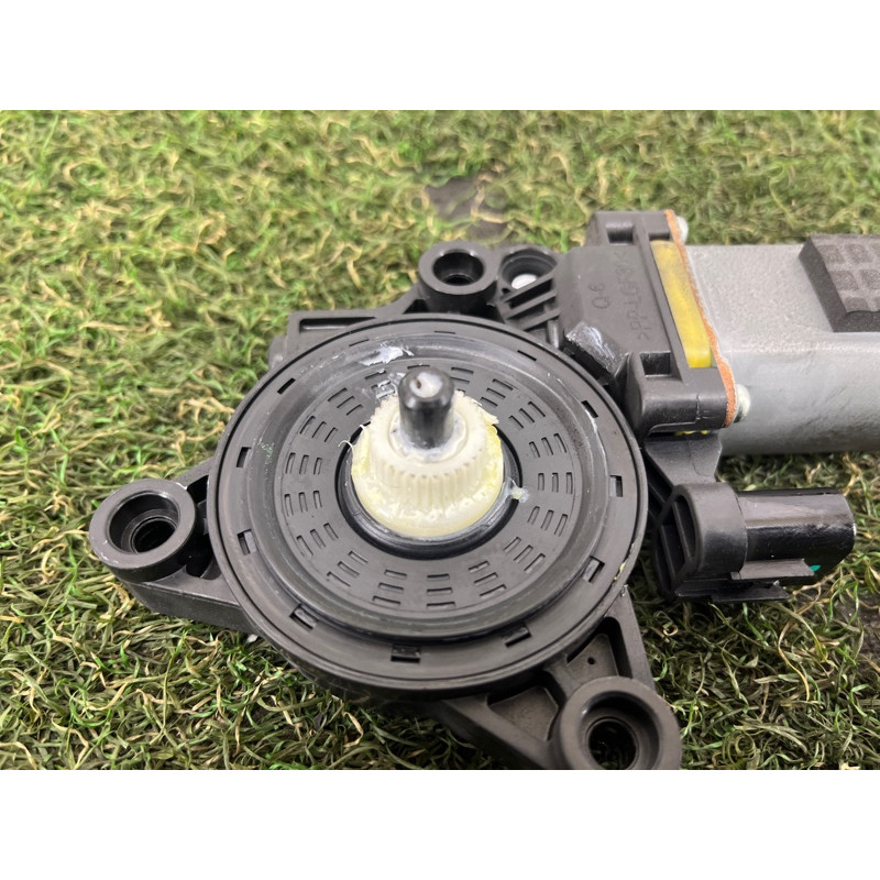 Мотор стеклоподъемника (электрика) Hyundai Santa Fe TM 2019 2.4GDI 83450S1000