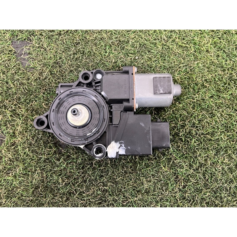 Мотор стеклоподъемника (электрика) Hyundai Santa Fe TM 2019 2.0 GDi Turbo 82460S1010