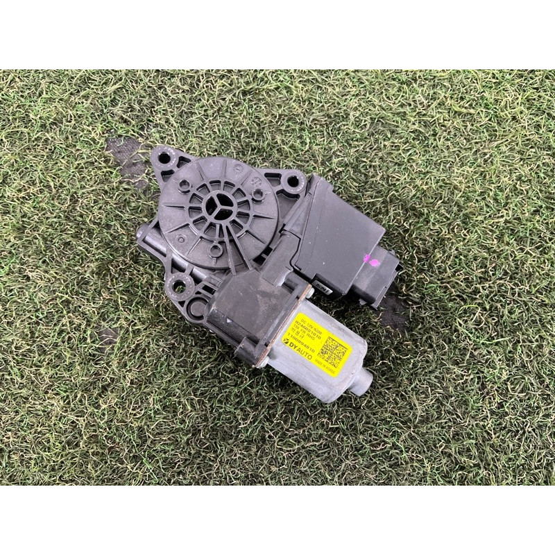 Мотор стеклоподъемника (электрика) Hyundai Santa Fe TM 2019 2.4GDI 82460S1010