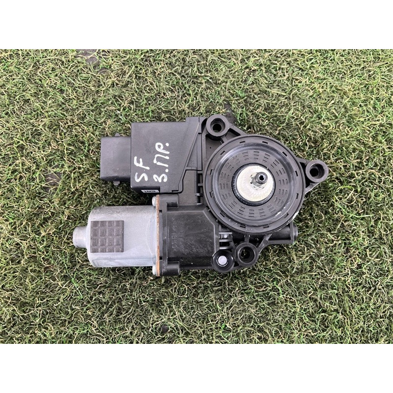 Мотор стеклоподъемника (электрика) Hyundai Santa Fe TM 2019 2.4GDI 82460S1010