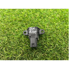 Датчик удару дверей