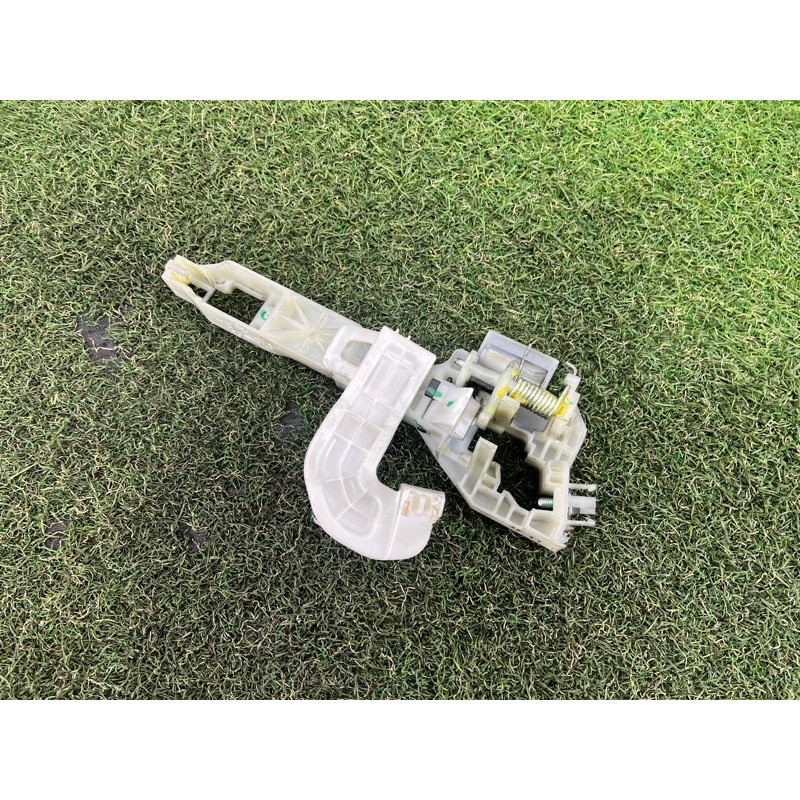 Кронштейн ручки двери (кузов и элементы) Hyundai Ioniq AE 2021 1.6 Hybrid 83655G2000