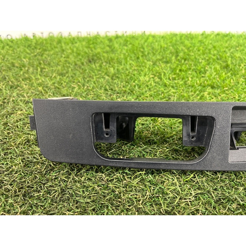 Панель подсветки номера (кузов и элементы) Hyundai Santa Fe TM 2019 2.0 GDi Turbo 92535S2010