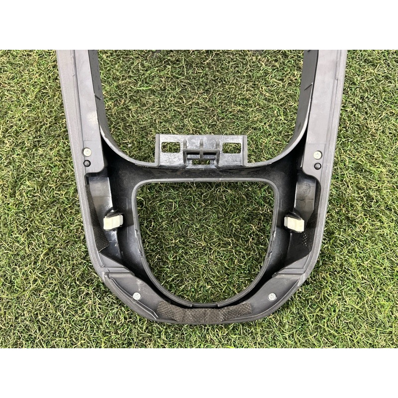 Накладка центральной консоли (салон) Hyundai Ioniq AE 2021 1.6 Hybrid 84616G2000T9Y