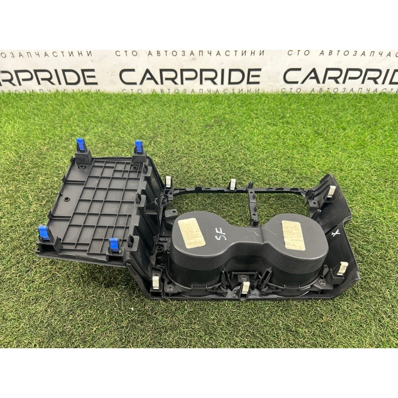 Накладка центральной консоли (салон) Hyundai Santa Fe TM 2019 2.4GDI 84650S2000UMB