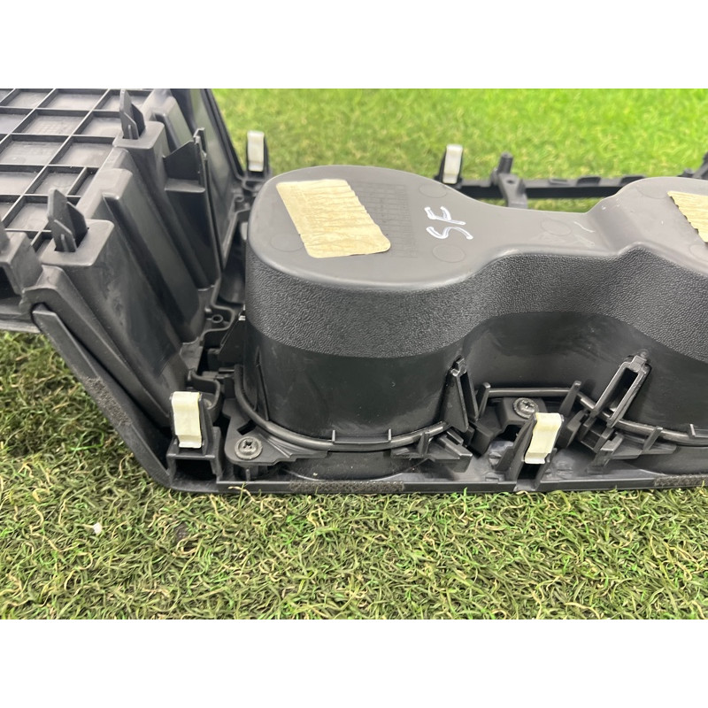 Накладка центральной консоли (салон) Hyundai Santa Fe TM 2019 2.4GDI 84650S2000UMB
