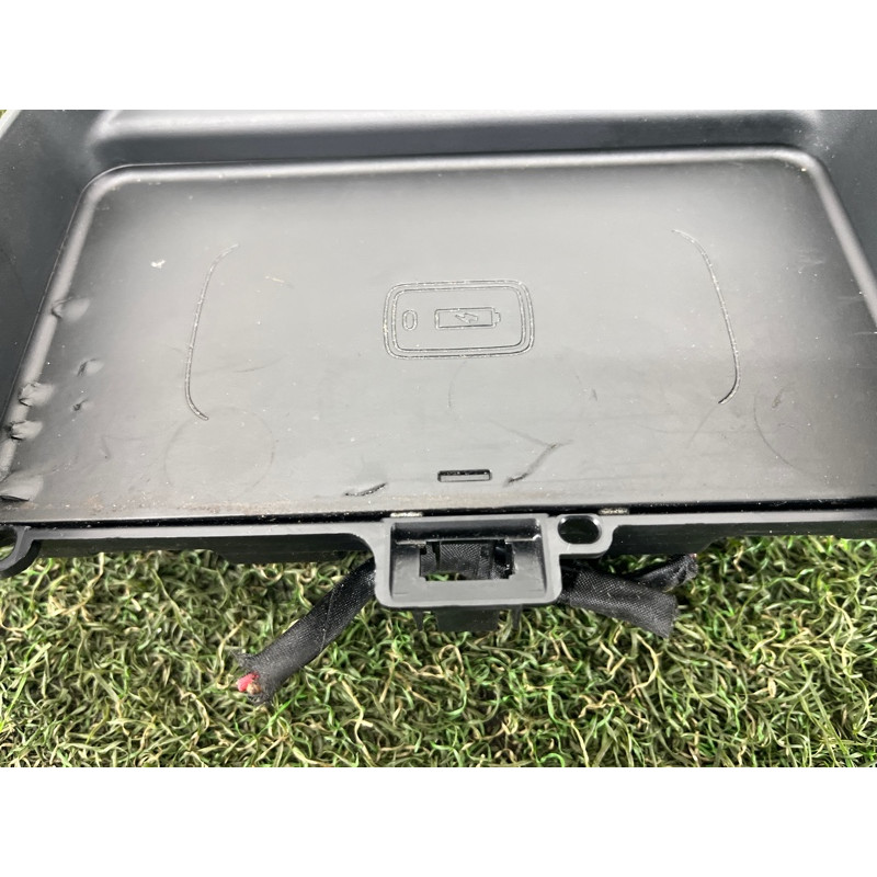 Блок управління бездротовою зарядкою (електрика / блок управління) BMW 5-series G30 2017 2.0 B46B20 84109442422