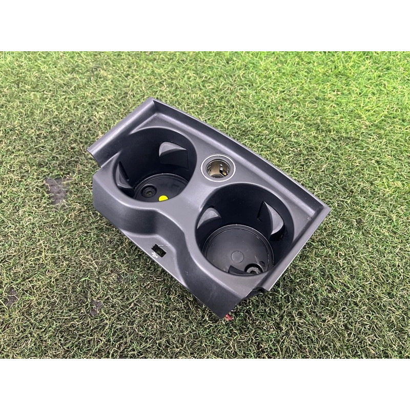 Підстаканник (салон) BMW 5-series G30 2017 2.0 B46B20 51166833813