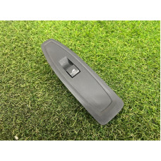 Кнопка стеклоподъемника