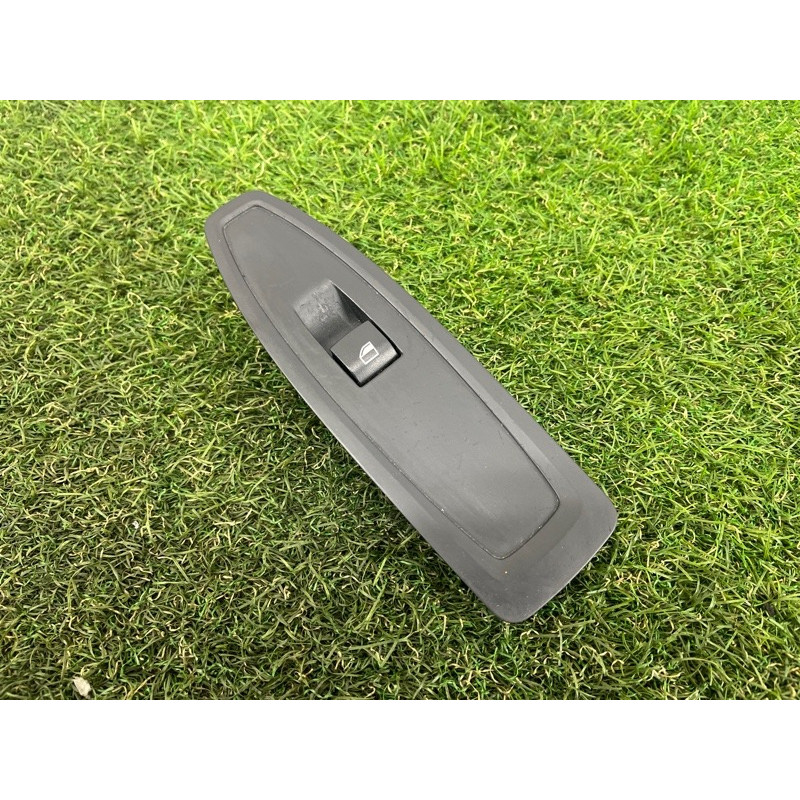 Кнопка стеклоподъемника (электрика / кнопки) BMW 2-series F22 2015 2.0 61319208107