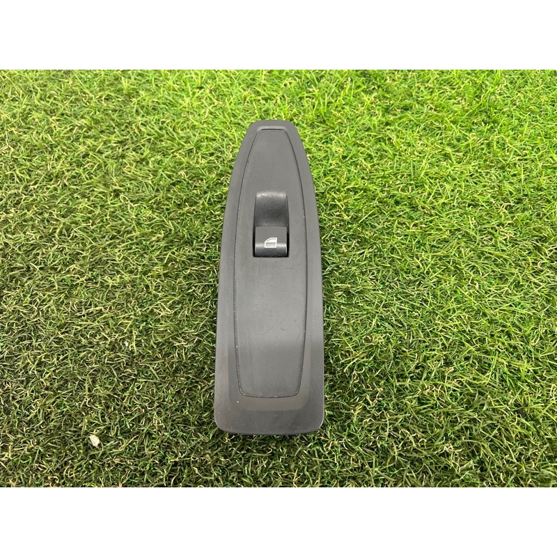 Кнопка стеклоподъемника (электрика / кнопки) BMW 2-series F22 2015 2.0 61319208107