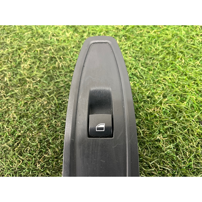 Кнопка стеклоподъемника (электрика / кнопки) BMW 2-series F22 2015 2.0 61319208107