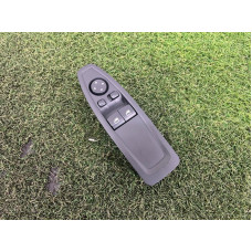 Блок кнопок стеклоподъемников