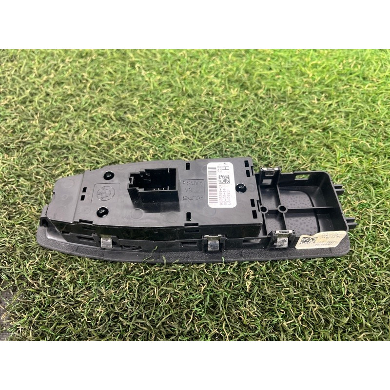 Блок кнопок стеклоподъемников (электрика / кнопки) BMW 2-series F22 2015 2.0 61319362126