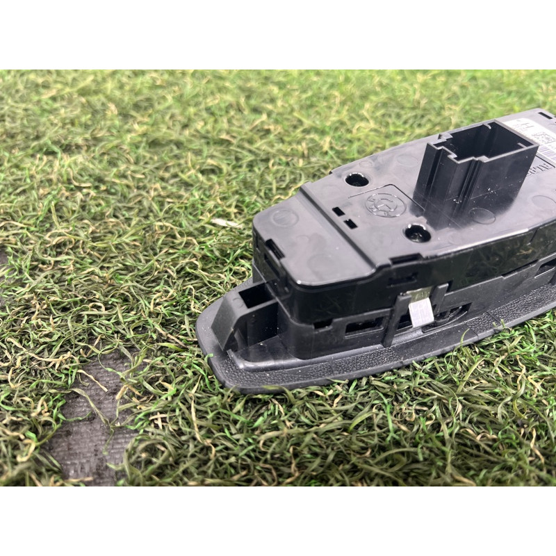 Блок кнопок стеклоподъемников (электрика / кнопки) BMW 2-series F22 2015 2.0 61319362126