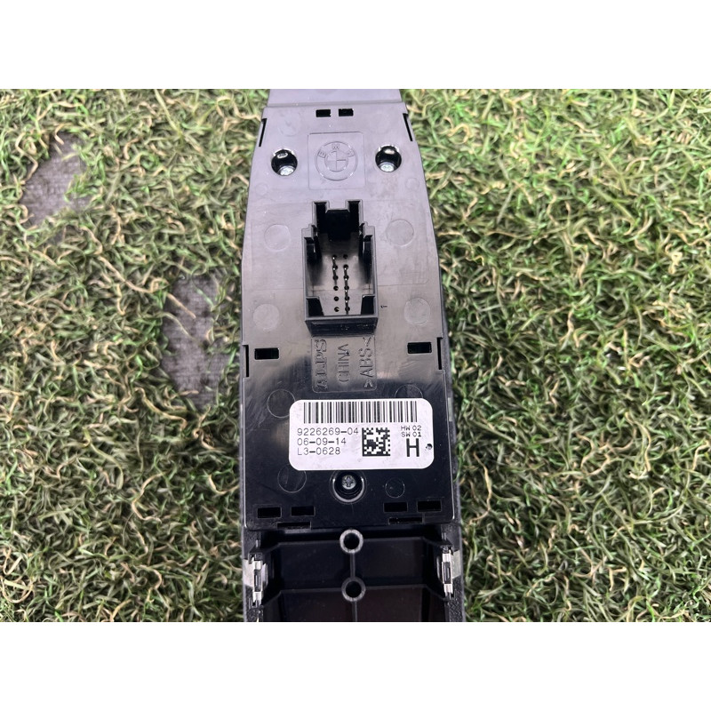 Блок кнопок стеклоподъемников (электрика / кнопки) BMW 2-series F22 2015 2.0 61319362126