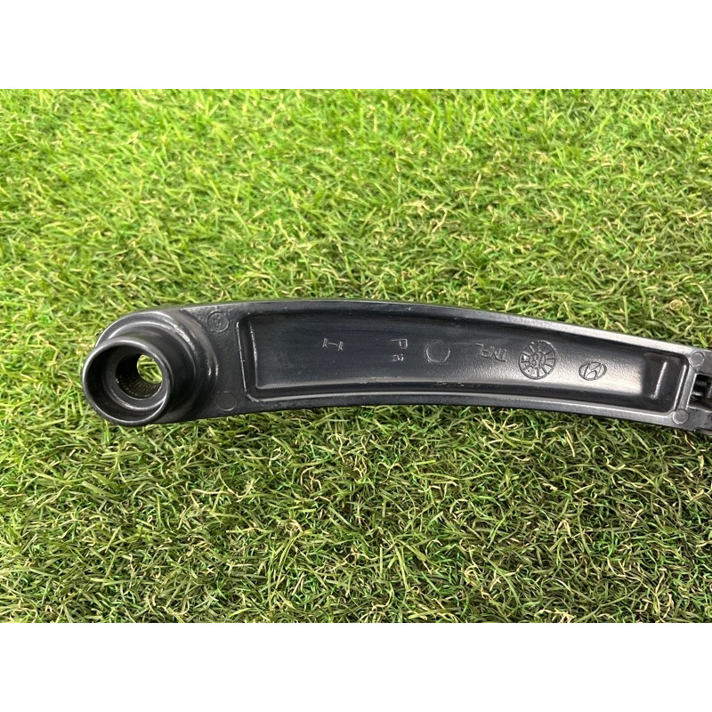 Поводок дворника (кузов и элементы) Hyundai Santa Fe TM 2019 2.4GDI 98321S1000