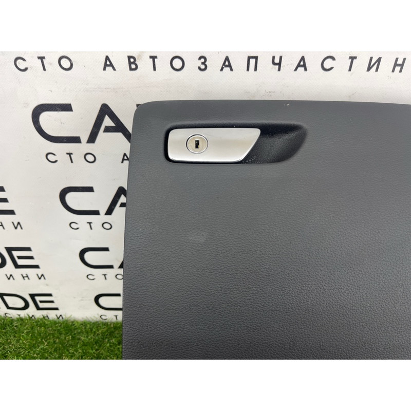Бардачок (салон) AUDI A3 8V 2018 2.0 CZRA 8V5880302A6PS