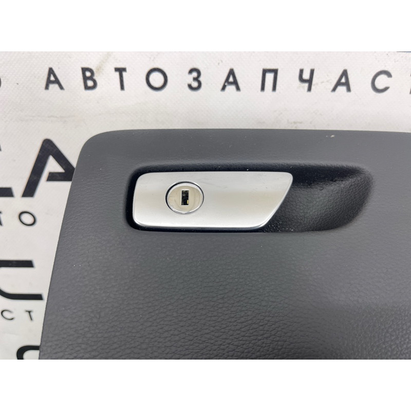 Бардачок (салон) AUDI A3 8V 2018 2.0 CZRA 8V5880302A6PS