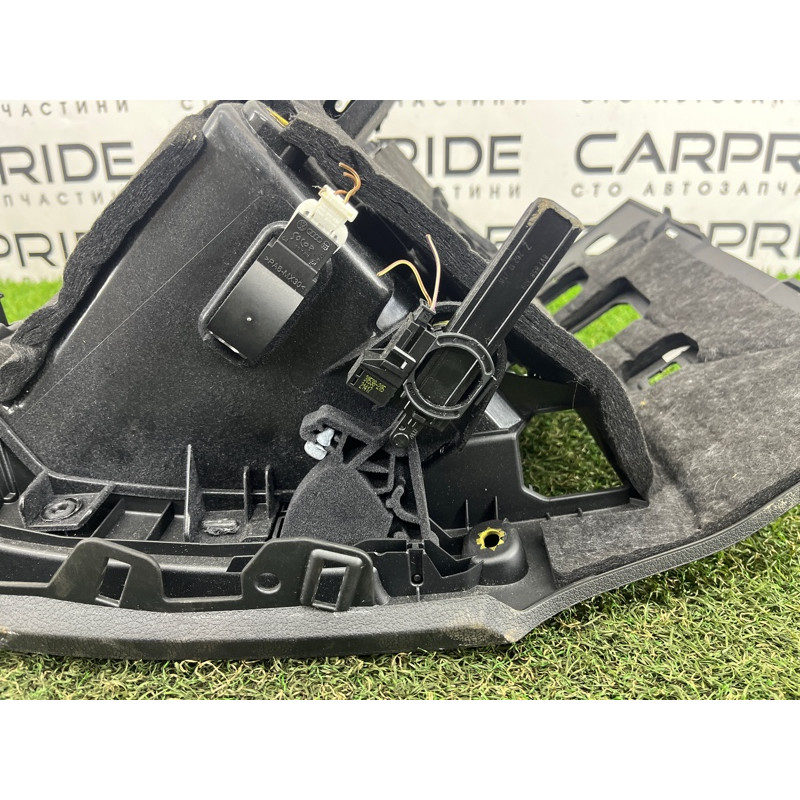 Бардачок (салон) AUDI A3 8V 2018 2.0 CZRA 8V5880302A6PS