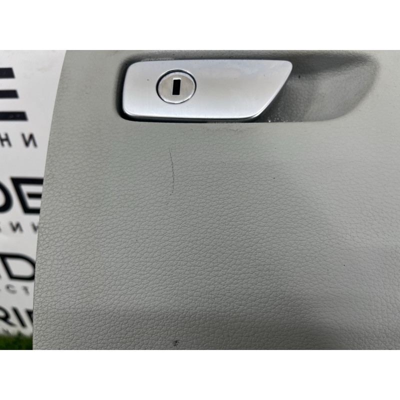 Бардачок (салон) AUDI A3 8V 2015 1.8 8V5880302BC5