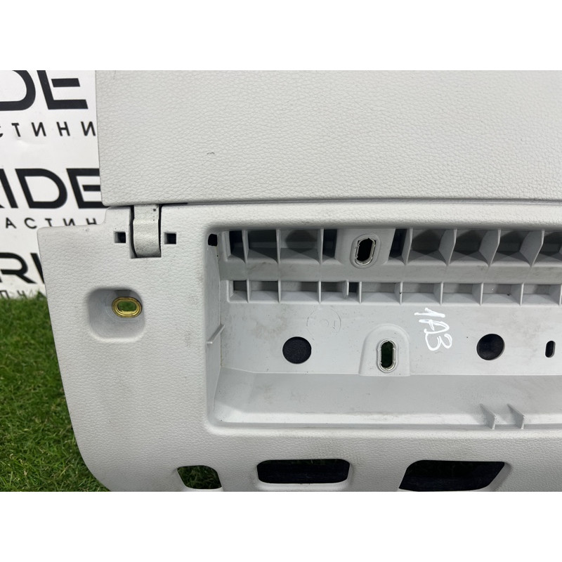 Бардачок (салон) AUDI A3 8V 2015 1.8 8V5880302BC5