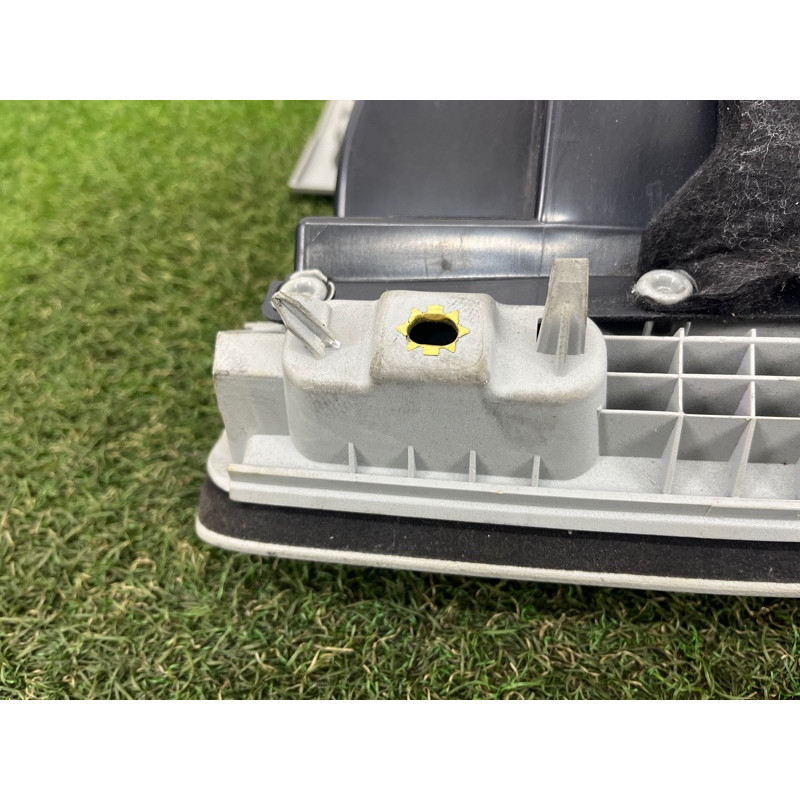 Бардачок (салон) AUDI A3 8V 2015 1.8 8V5880302BC5