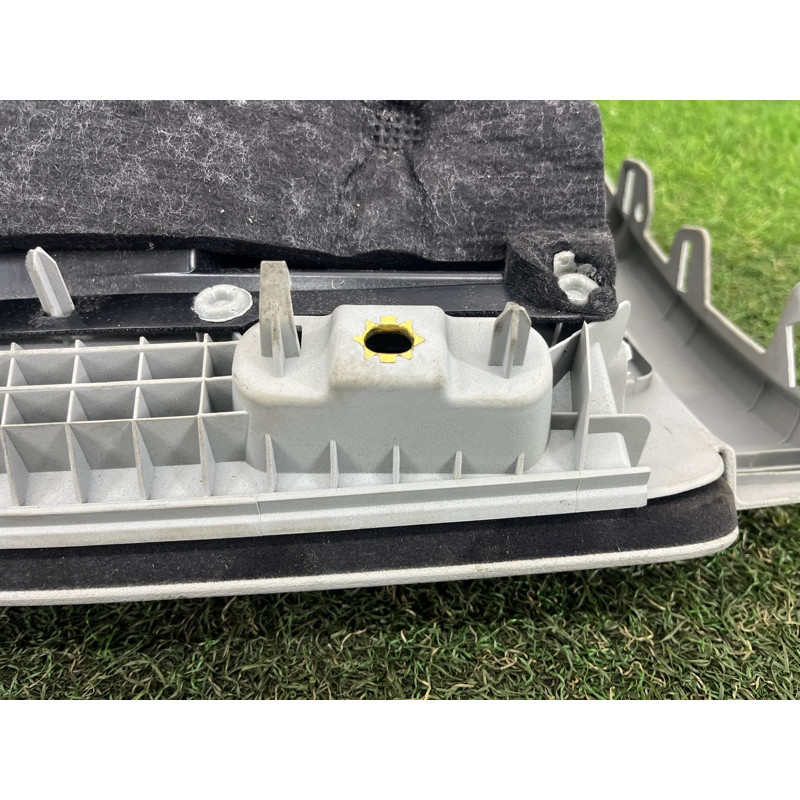 Бардачок (салон) AUDI A3 8V 2015 1.8 8V5880302BC5