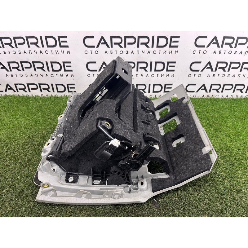 Бардачок (салон) AUDI A3 8V 2015 1.8 8V5880302BC5