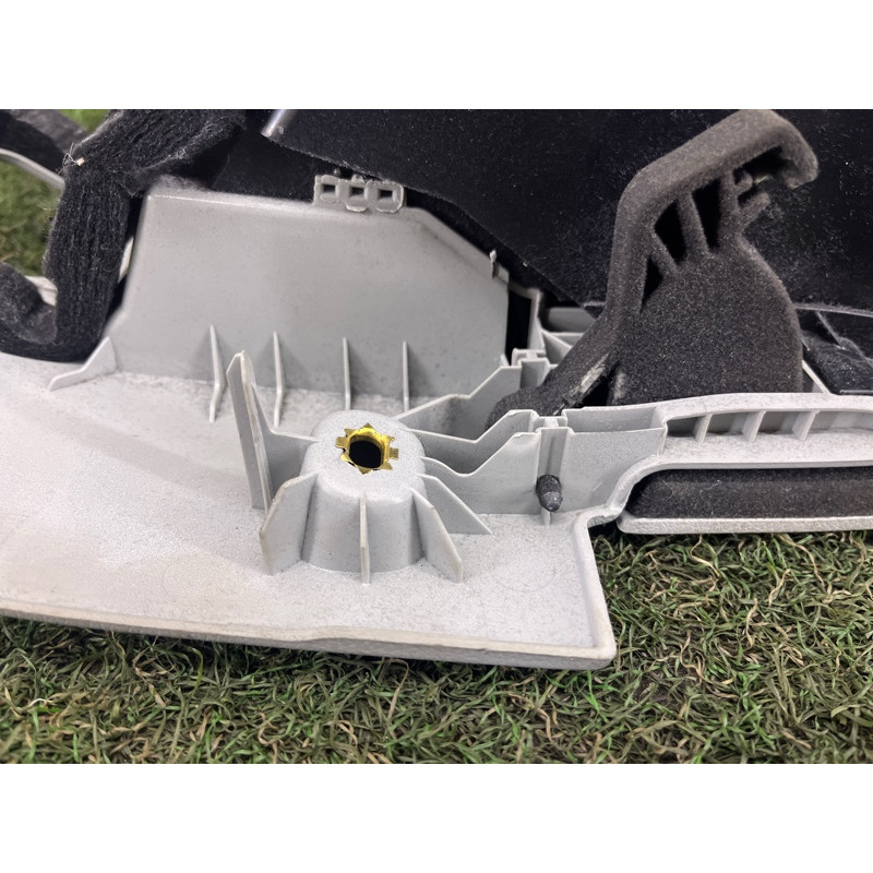 Бардачок (салон) AUDI A3 8V 2015 1.8 8V5880302BC5