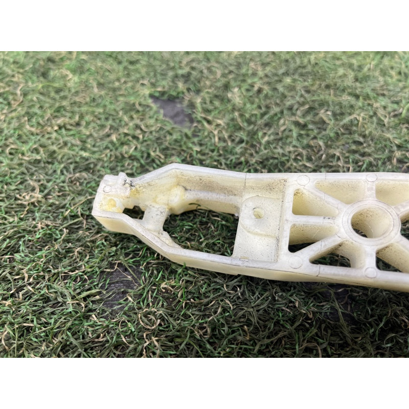 Кронштейн ручки двери (кузов и элементы) Hyundai Santa Fe TM 2019 2.4GDI 83655S1000