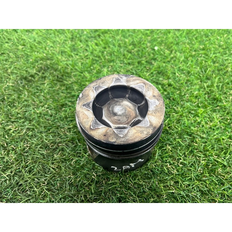 Поршень (двигатель и элементы) Volkswagen Amarok 2H 2012 2.0 tdi 03L107065N001