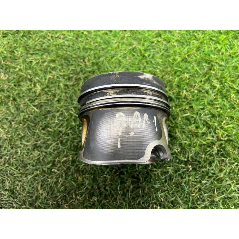 Поршень (двигатель и элементы) Volkswagen Amarok 2H 2012 2.0 tdi 03L107065N001