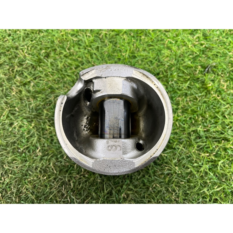 Поршень (двигатель и элементы) Volkswagen Amarok 2H 2012 2.0 tdi 03L107065N001