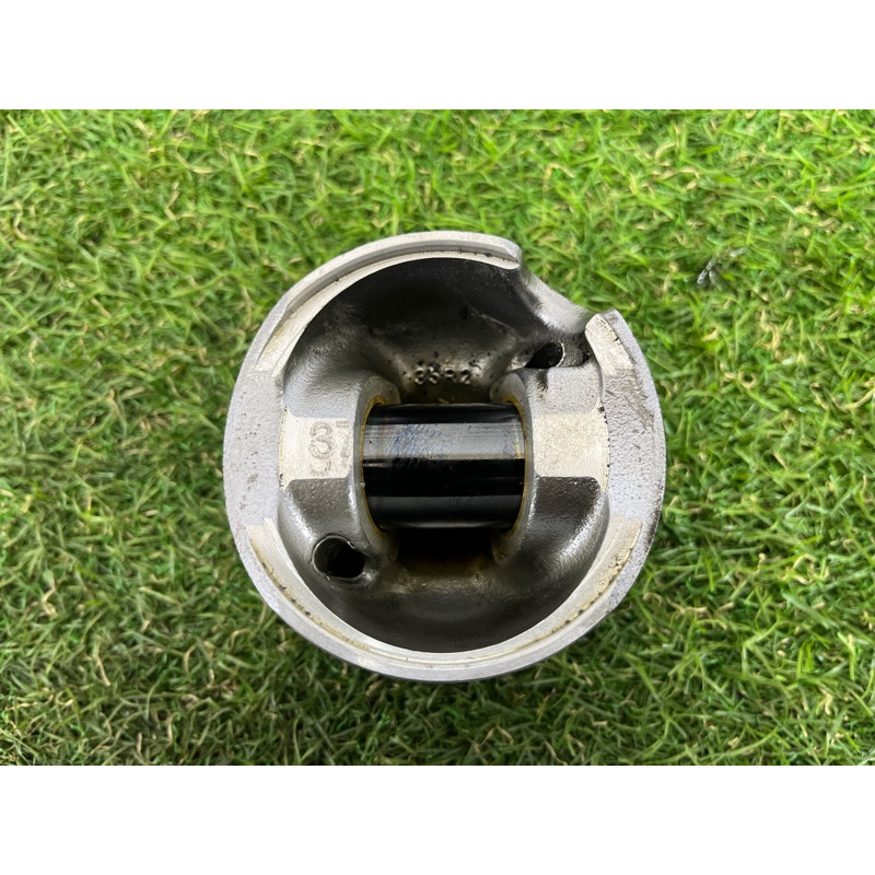 Поршень (двигатель и элементы) Volkswagen Amarok 2H 2012 2.0 tdi 03L107065N001