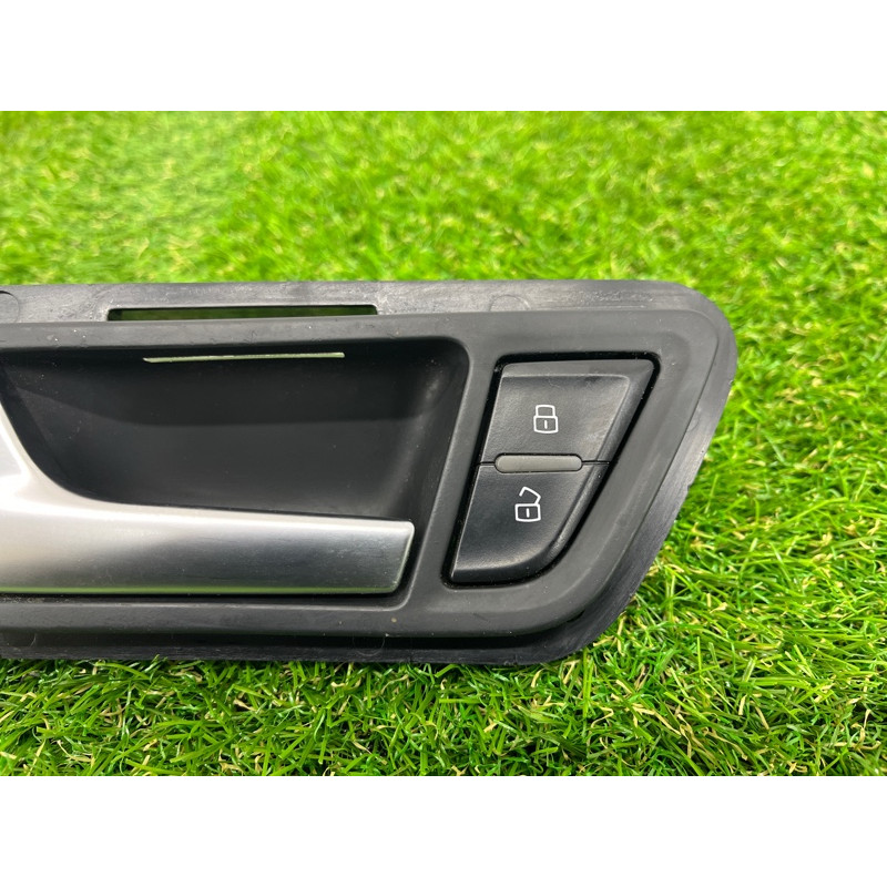 Ручка двери внутренняя (салон) AUDI Q5 8R 2012 3.2 CALB 8R0837019A6PS