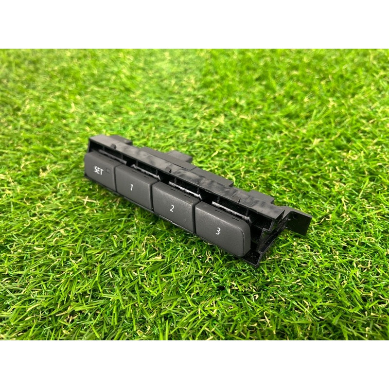 Кнопка памяти сидения (электрика / кнопки) Volkswagen Touareg NF 2012 3.0 7P1959769A