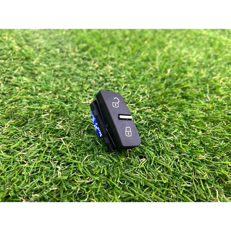 Кнопка блокировки центрального замка (электрика / кнопки) Volkswagen Touareg NF 2012 3.0 7P6962126A