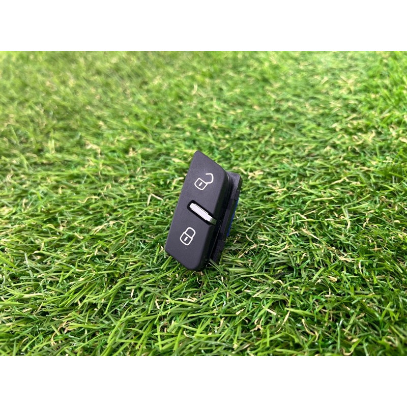 Кнопка блокировки центрального замка (электрика / кнопки) Volkswagen Touareg NF 2012 3.0 7P6962126A