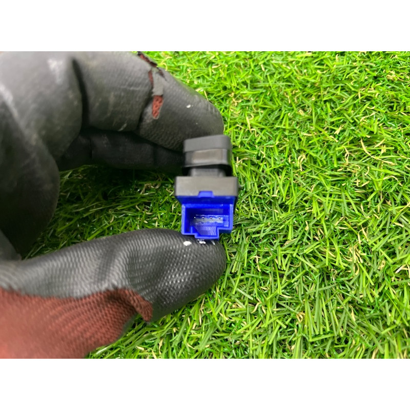 Кнопка блокировки центрального замка (электрика / кнопки) Volkswagen Touareg NF 2012 3.0 7P6962126A