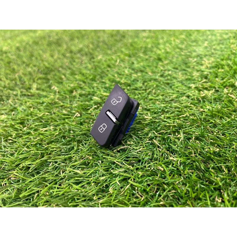 Кнопка блокировки центрального замка (электрика / кнопки) Volkswagen Touareg NF 2012 3.0 7P6962126A